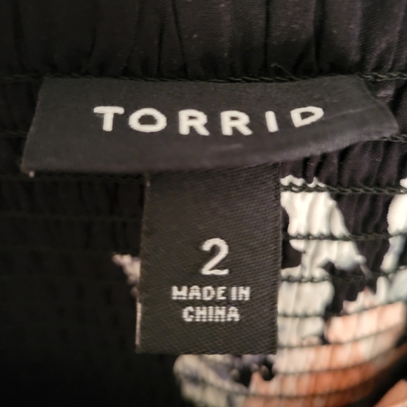 Torrid floral maxi dress size 2 plus size - Picture 4 of 6